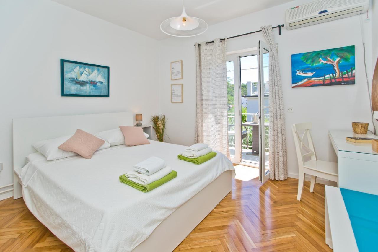 Villa Tota Glamur เยลซา ภายนอก รูปภาพ