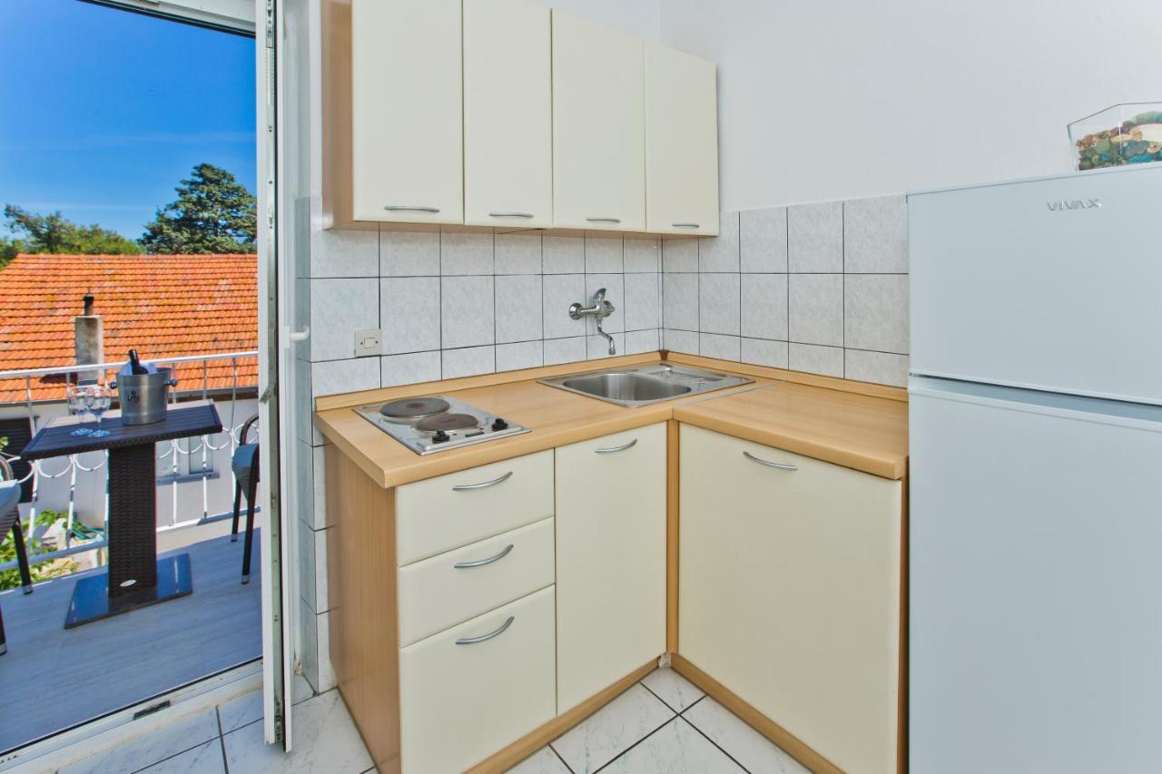 Villa Tota Glamur เยลซา ภายนอก รูปภาพ