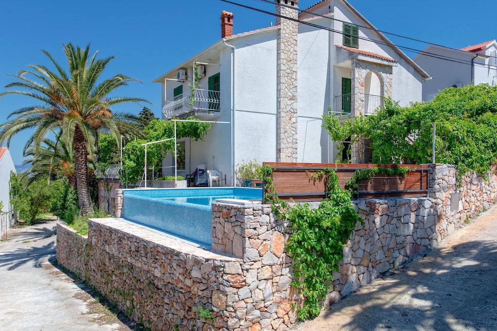 Villa Tota Glamur เยลซา ภายนอก รูปภาพ